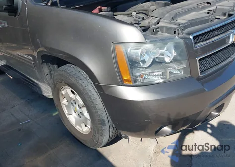 2011 Chevrolet Suburban 1500 Lt1 из США, поврежденный, VIN 1GNSCJE0XBR386334